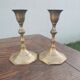 Paire de bougeoirs en laiton
