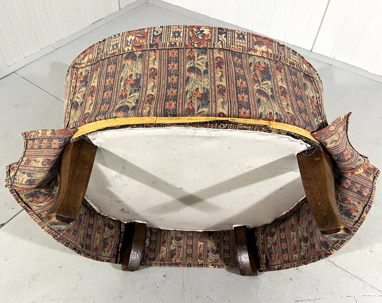Chauffeuse scandinave en tissu, années 1950