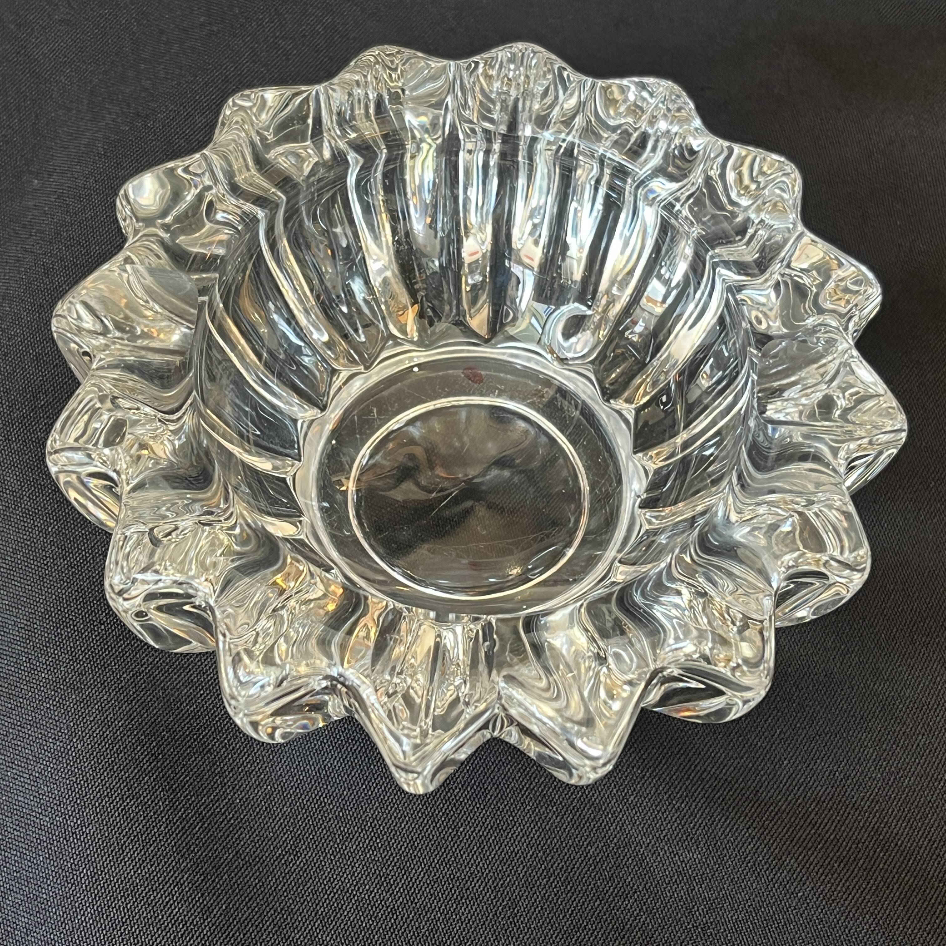Art Deco molded glass ashtray by Pierre D'Avesn - Art Deco pocket emptier