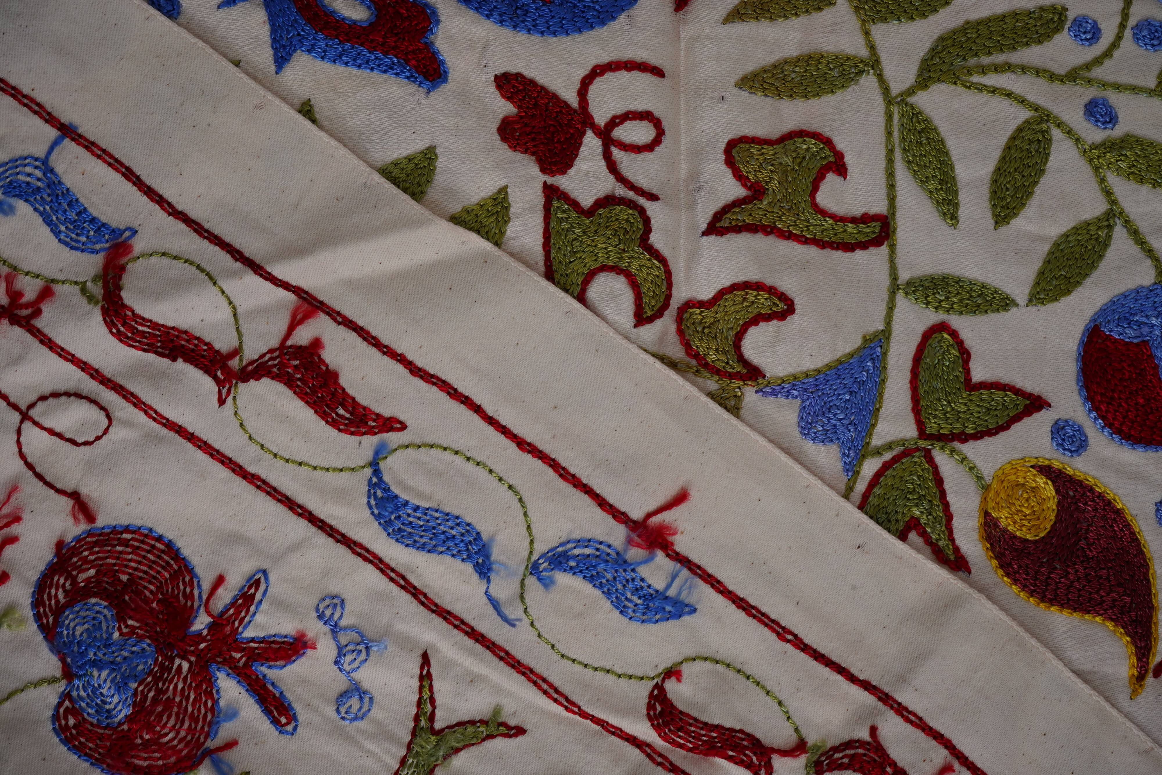 Hand-knotted rug, vintage Turkish rug 109x184 cm