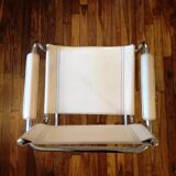 Cantilever armchair in smooth leather upholstery