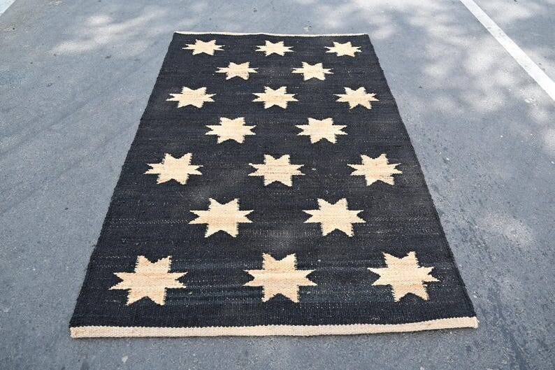 Handwoven wool and jute rug