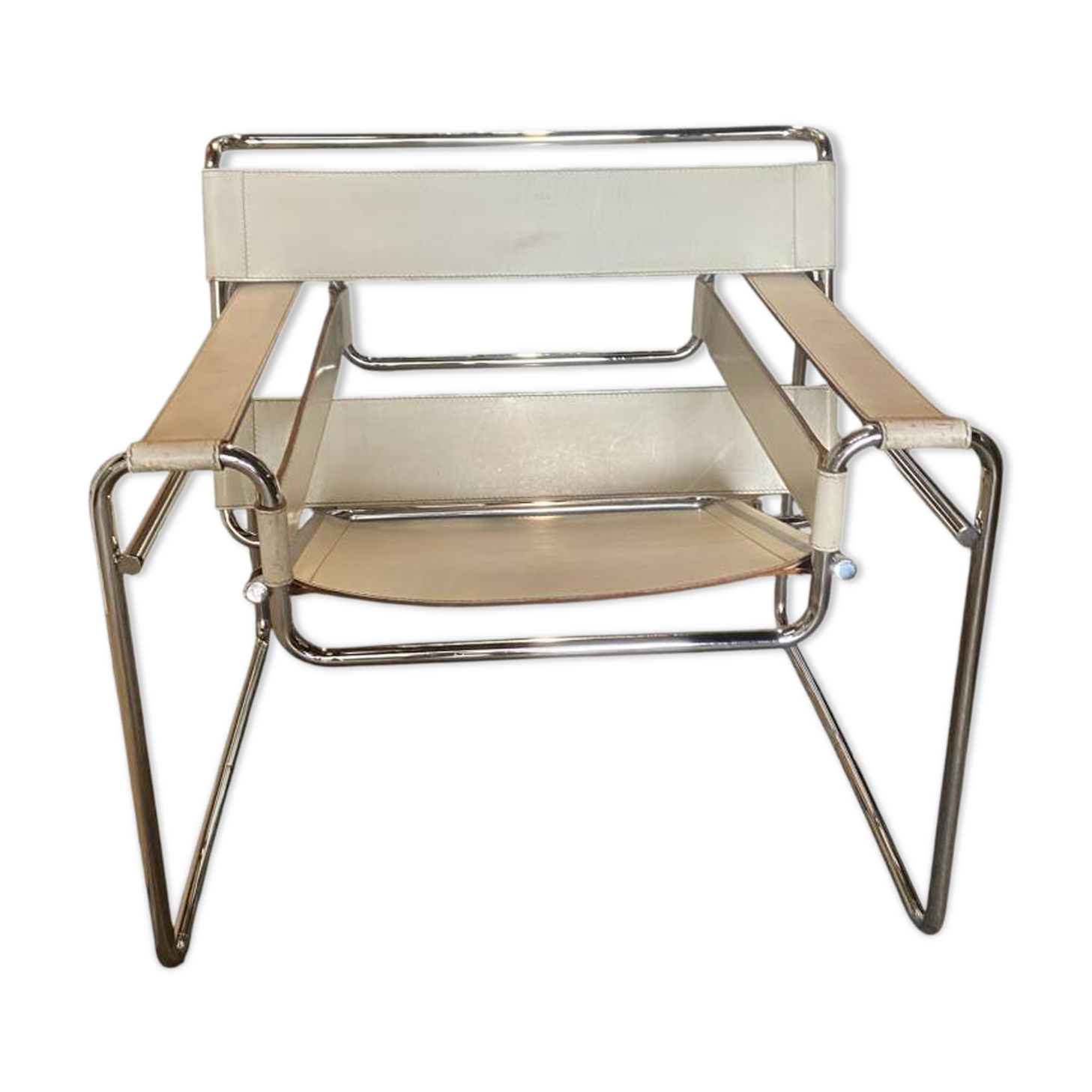 Wassily chair in white leather with chrome base