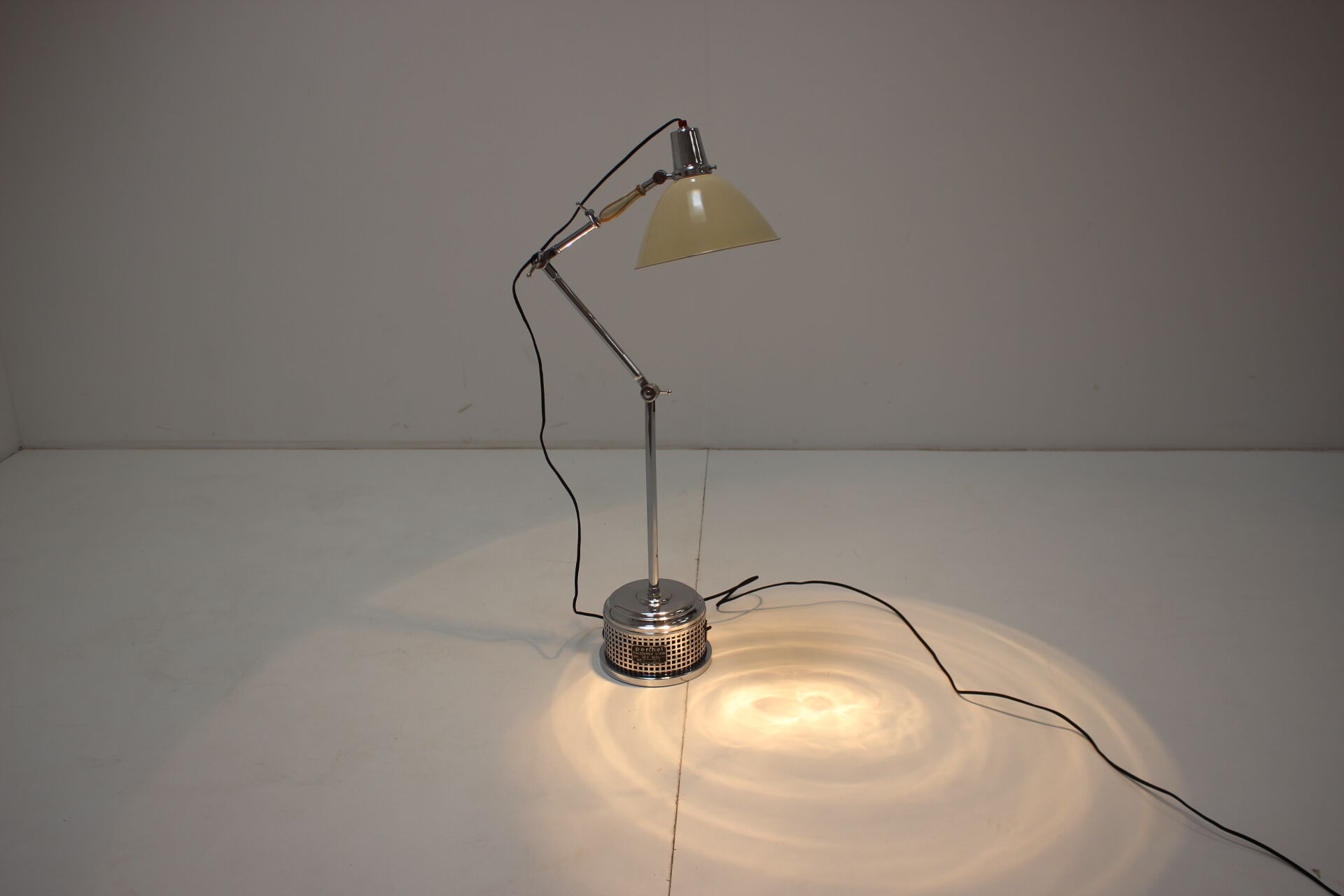Art-deco adjustable floor or table lamp, Perihel.