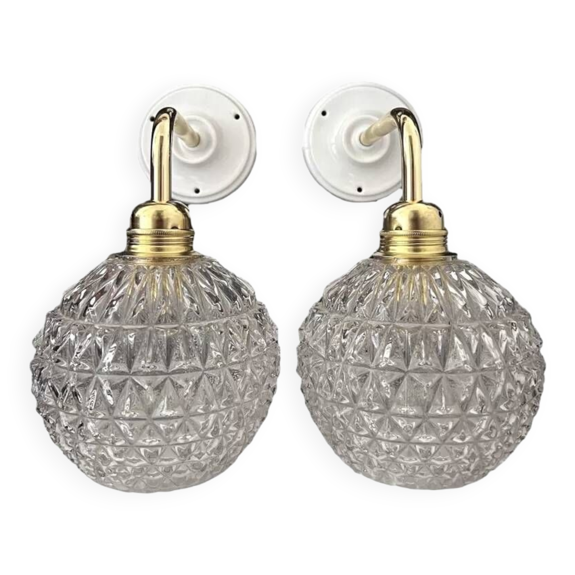 Appliques murales globes en verre