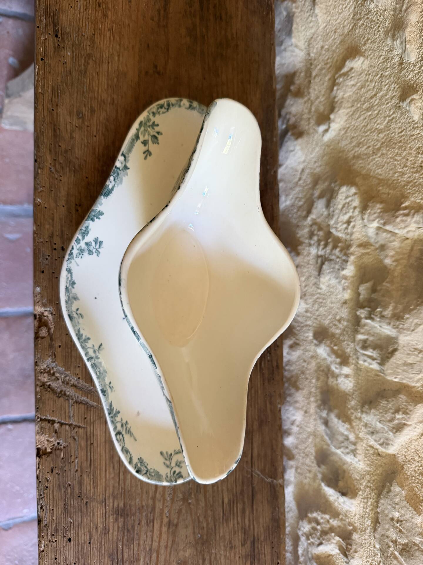 Longwy sauce boat model Hanoi in earthenware