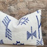 Handmade cushion cover in Berber wool: Moroccan Kilim cushion