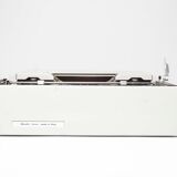 Dora typewriter by Olivetti 70