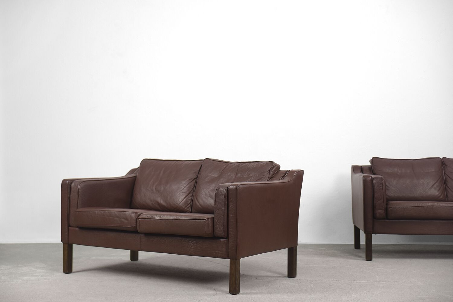 Set of 2 scandinavian leather sofas, 1970ss
