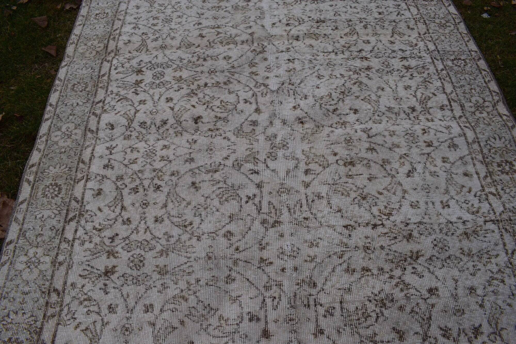 Vintage Turkish Oushak rug 168x290 cm