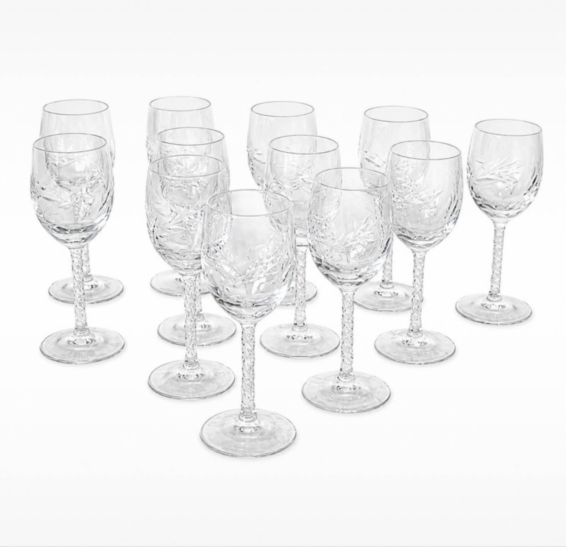 12 verres à liqueur en cristal 1950