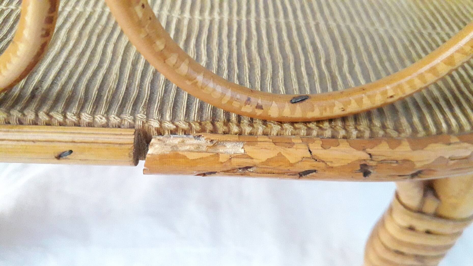 Rattan bottle holder bar basket