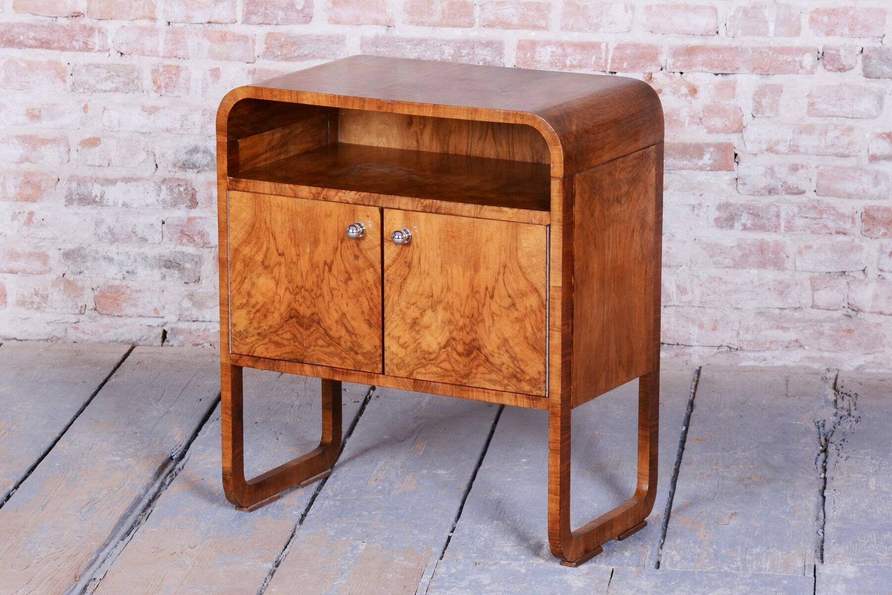 Art Deco Cabinet in Walnut & Veneer, Czech, 1920s