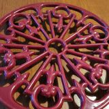 Cast iron trivet