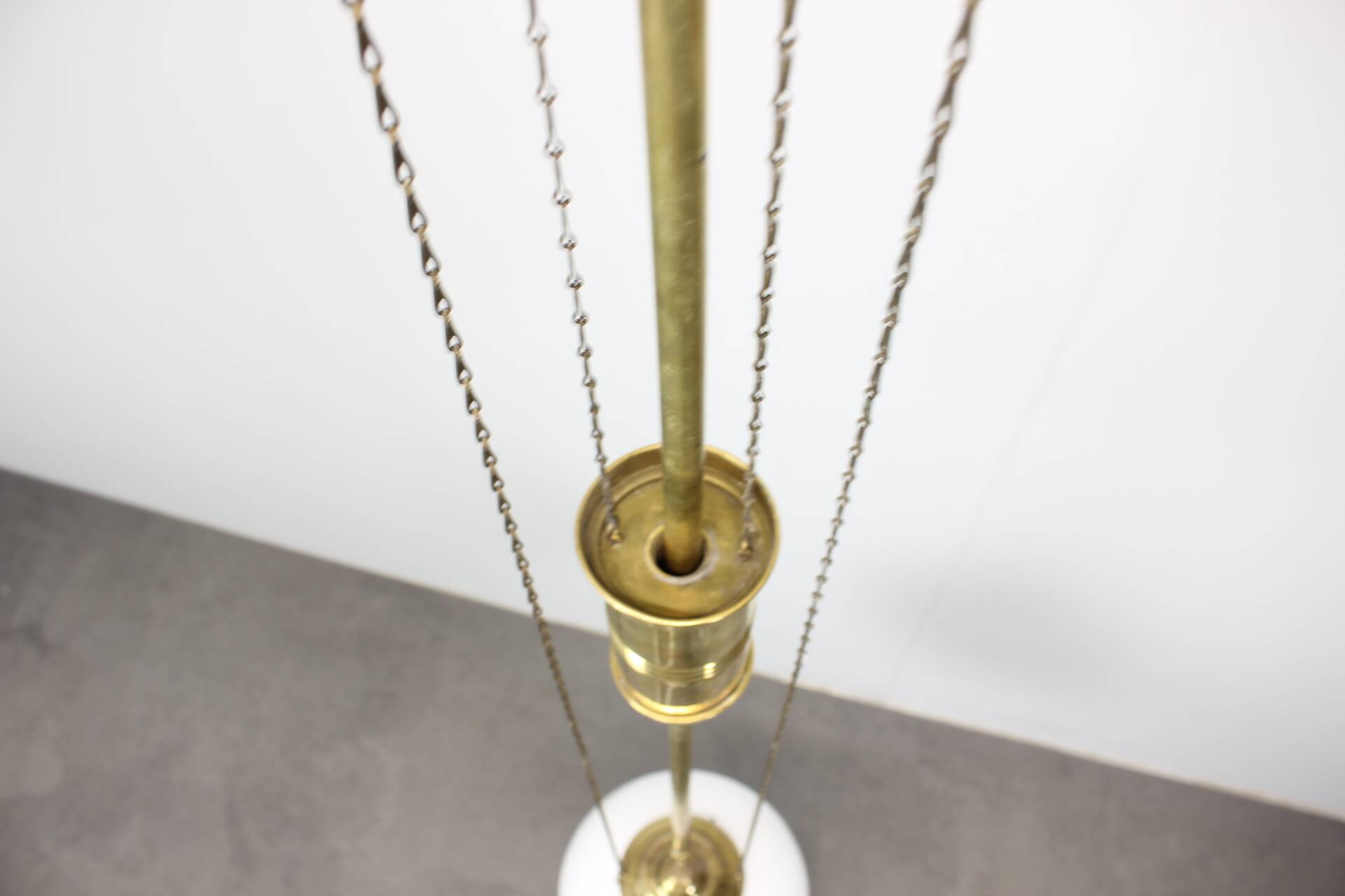 Unique adjustable Art Nouveau pendant light from the 1920s