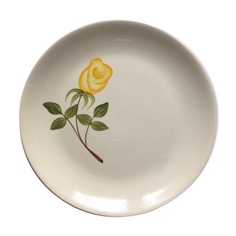 Assiette en faience de Digoin décorée d’une rose jaune