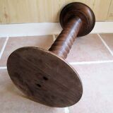 Wooden screw-mounted pedestal table