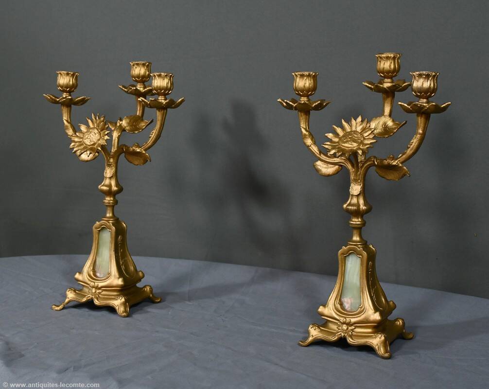 Pair of candelabra in gilded spelter and onyx – 1940
