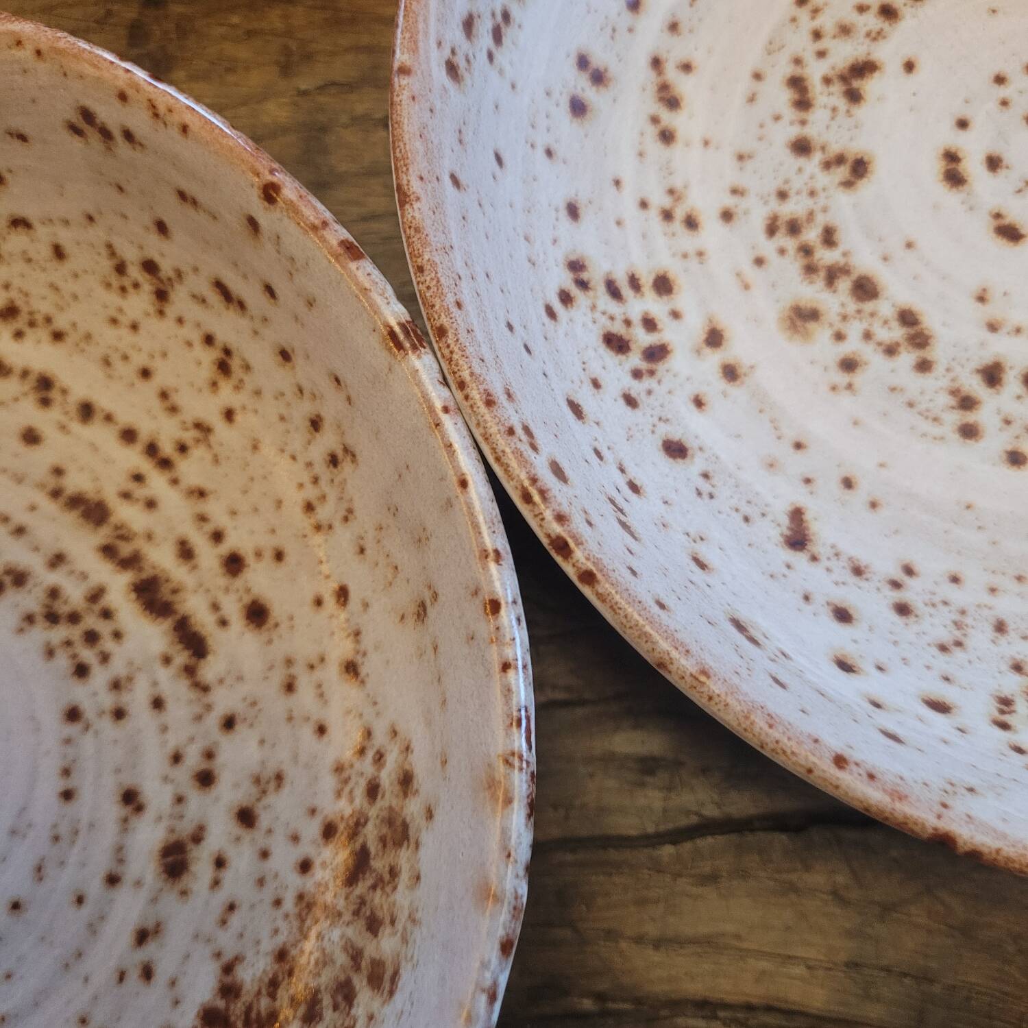 8 handmade soup plates in speckled stoneware – Ø 19.5 cm