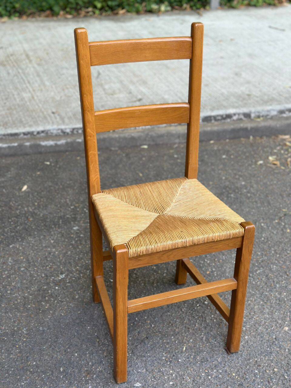 4 solid wood kitchen chairs with rush seats