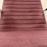 EA 122 swivel chair designed by Charles and Ray Eames for Vitra, 1980s.