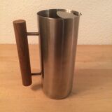 Pichet scandinave par Guy Degrenne inox et bois