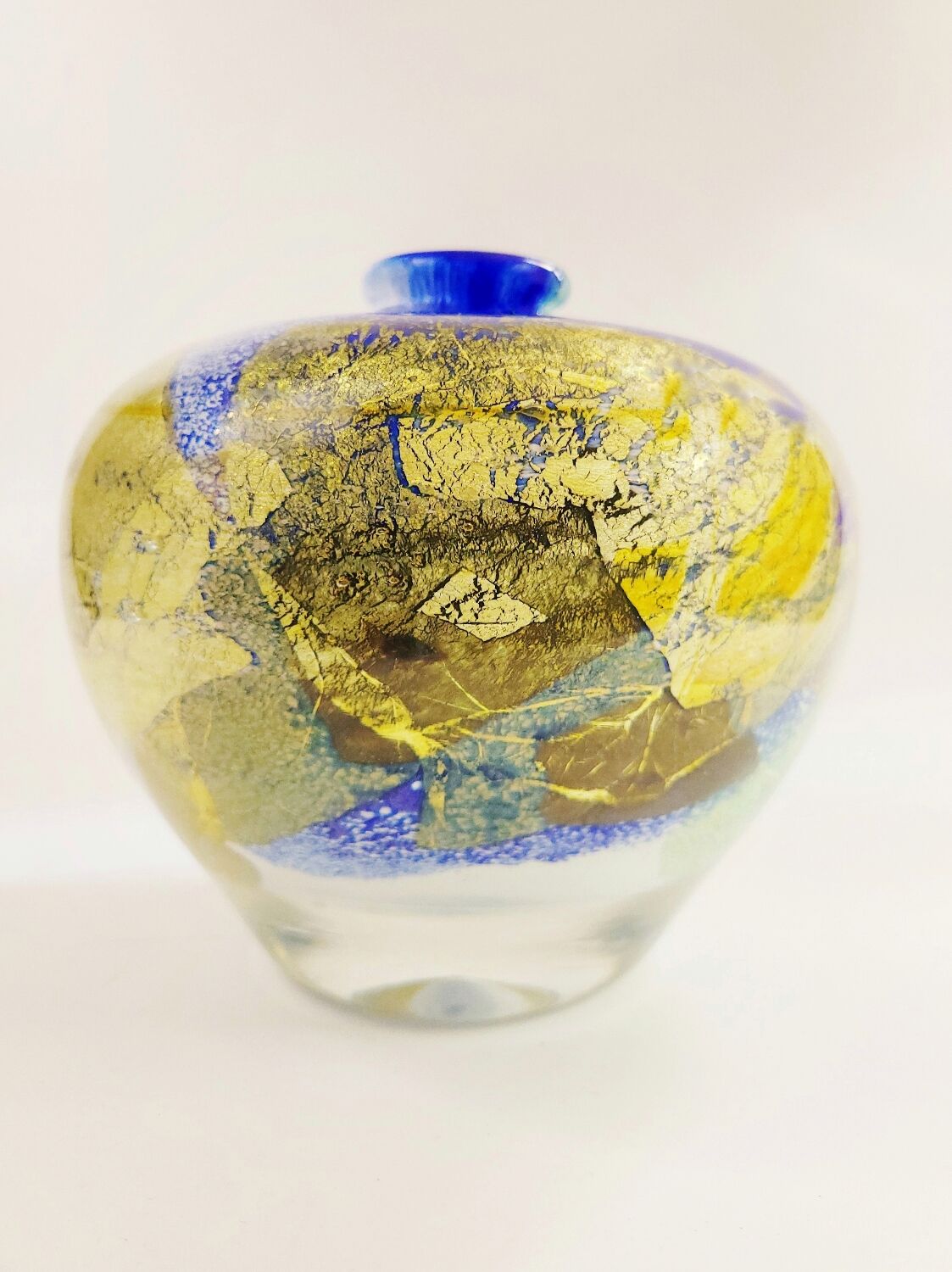 Murano glass vase with gold leaf inclusion, 12 cm, Italy