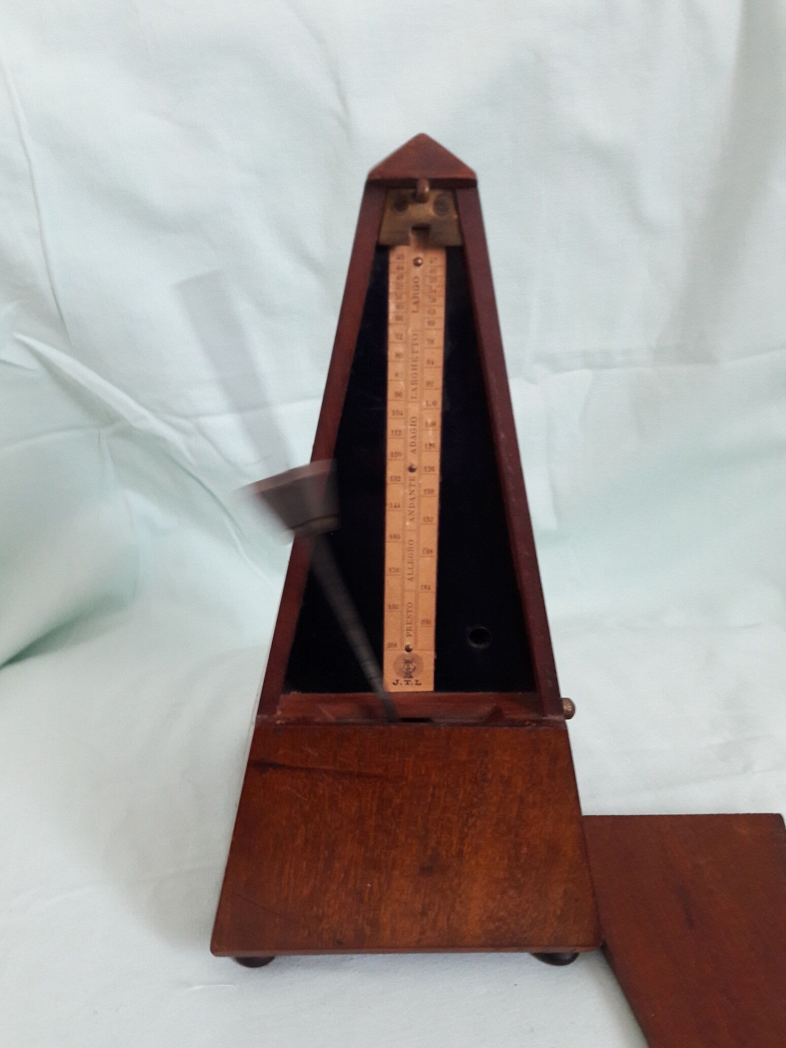 Métronome en bois Maëlzel