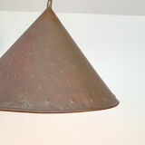Suspension brutaliste, cuivre martelé à la main, E.S Horn Aalestrup, Danemark 1950-60