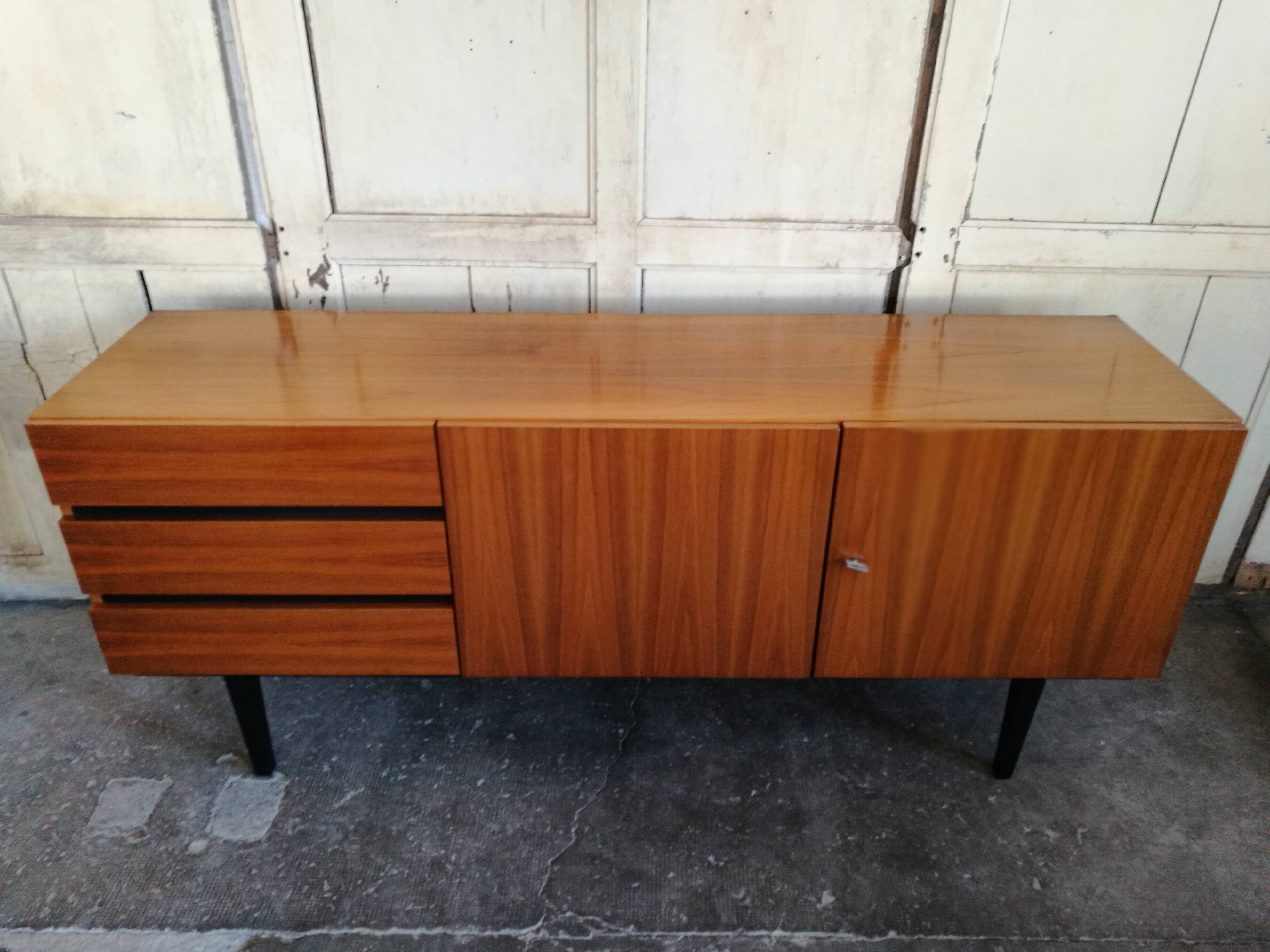 Vintage strings from the 60s