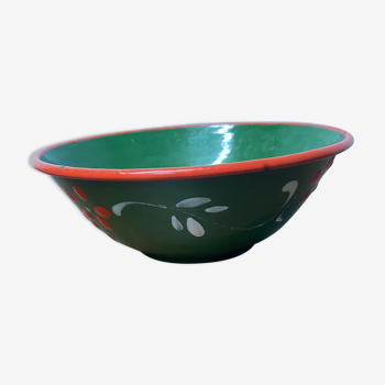 Glazed sheet metal bowl