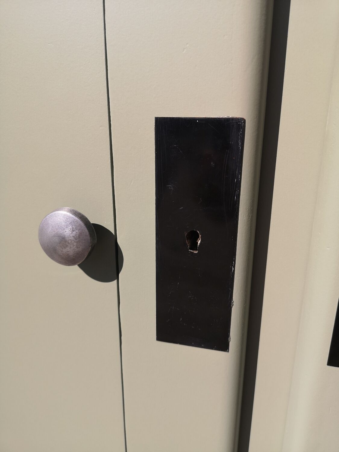 Renovated compact Mado buffet