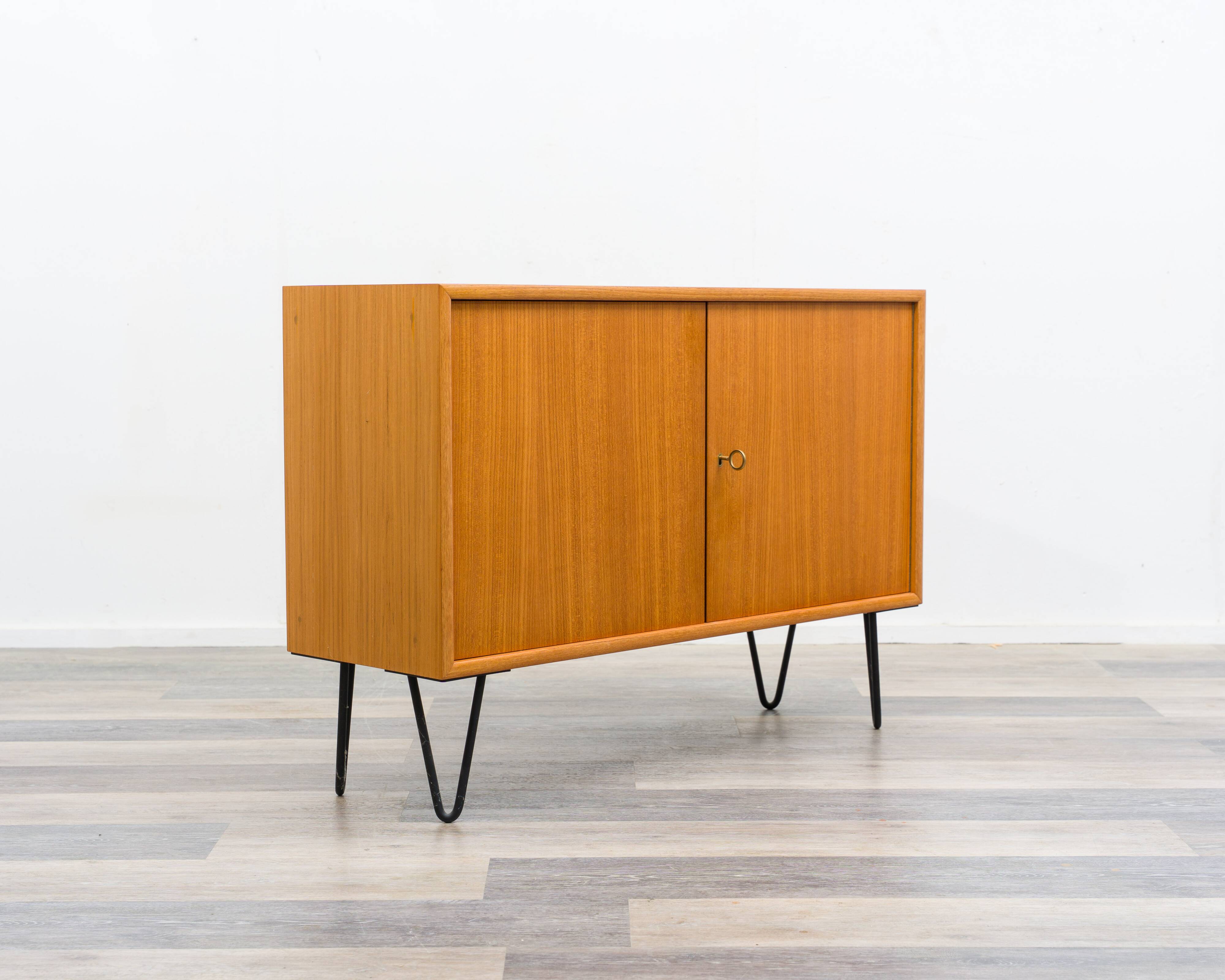 Two-door chest of drawers/sideboard with hairpin legs, 1960s. Restored