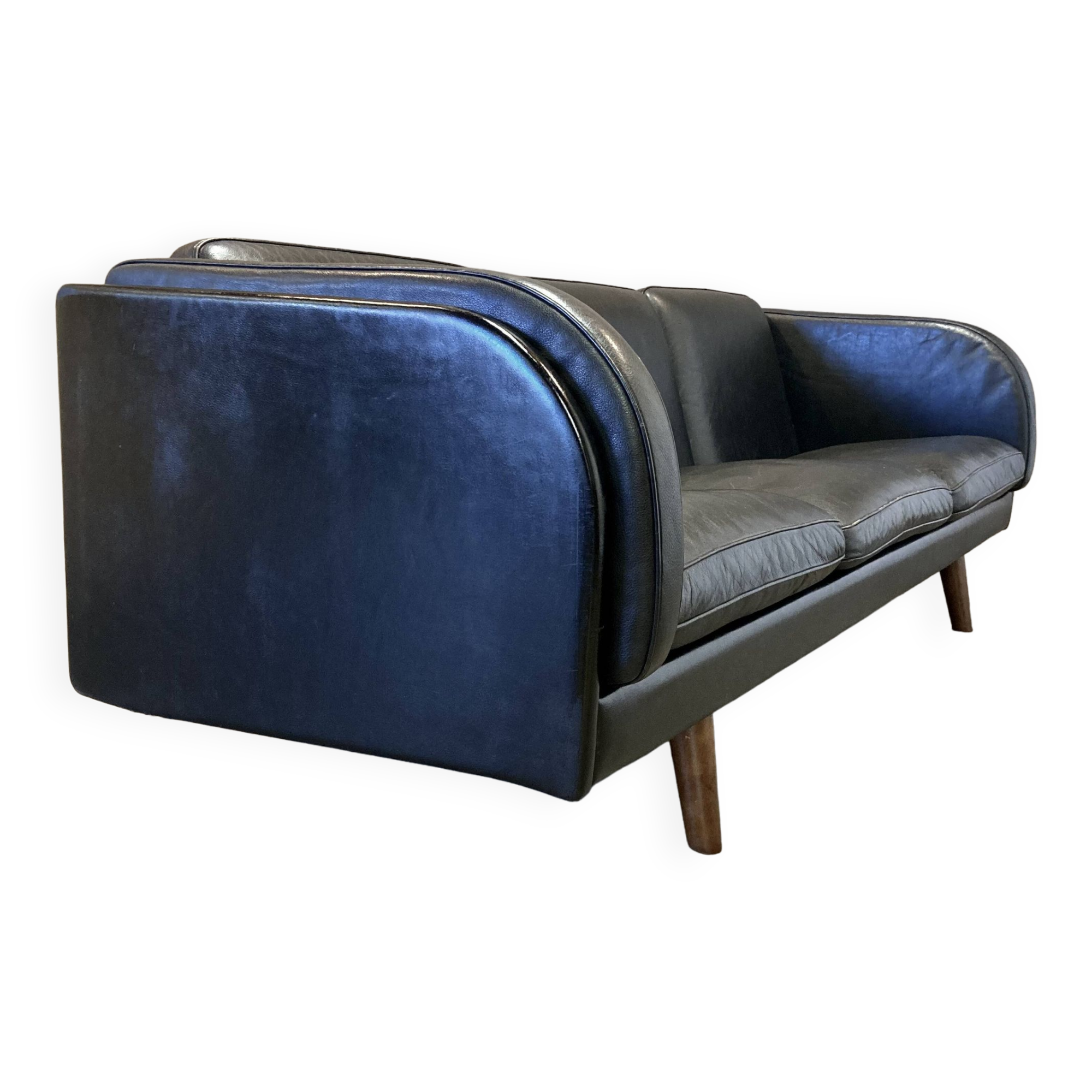 3-seater black leather sofa Scandinavian design 1960