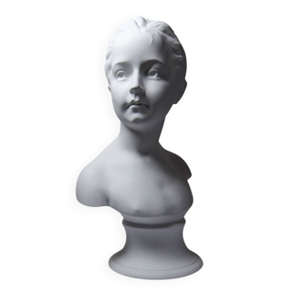 Bust of Louise Brongniart after Houdon, white biscuit Tharaud Limoges 20th century.