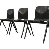 Pagholz Galvanitas S22 stackable school chair