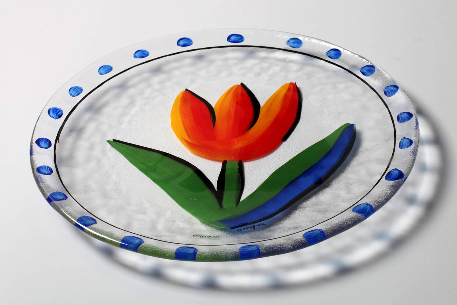 Plat de design floral scandinave Kosta Boda par Ulrica Hydman Vallien