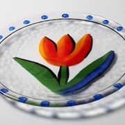 Kosta Boda Scandinavian flower design platter by Ulrica Hydman Vallien