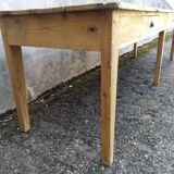Farm table