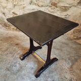 Table d'appoint ancienne française en noyer / Petite table d'écriture – Noyer teinté noir avec des nuances rougeâtres – Fin XIXe / début XXe siècle