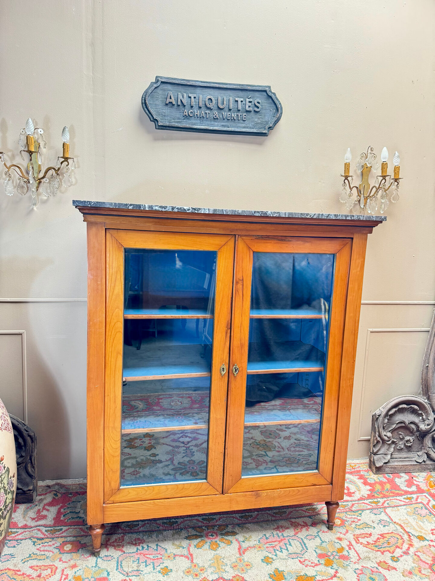 DISPLAY CABINET, CHERRY WOOD BOOKCASE IN DIRECTOIRE STYLE, 19TH CENTURY