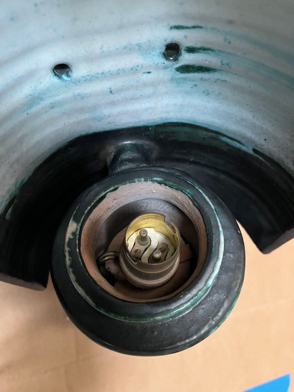 Ceramic wall light by Boleslaw Danikowski, ed. Your Home, Guillerme Chambron