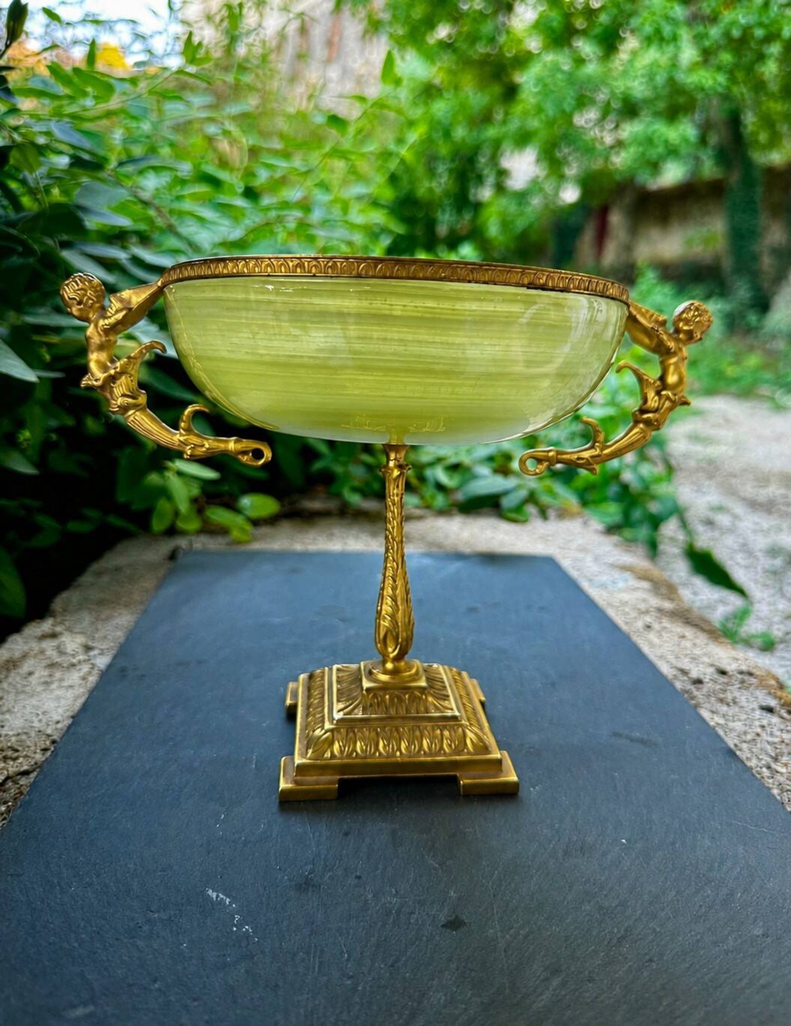 19th-century onyx and bronze fruit bowl tazza