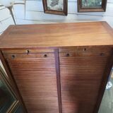 Double curtain binder in blond mahogany