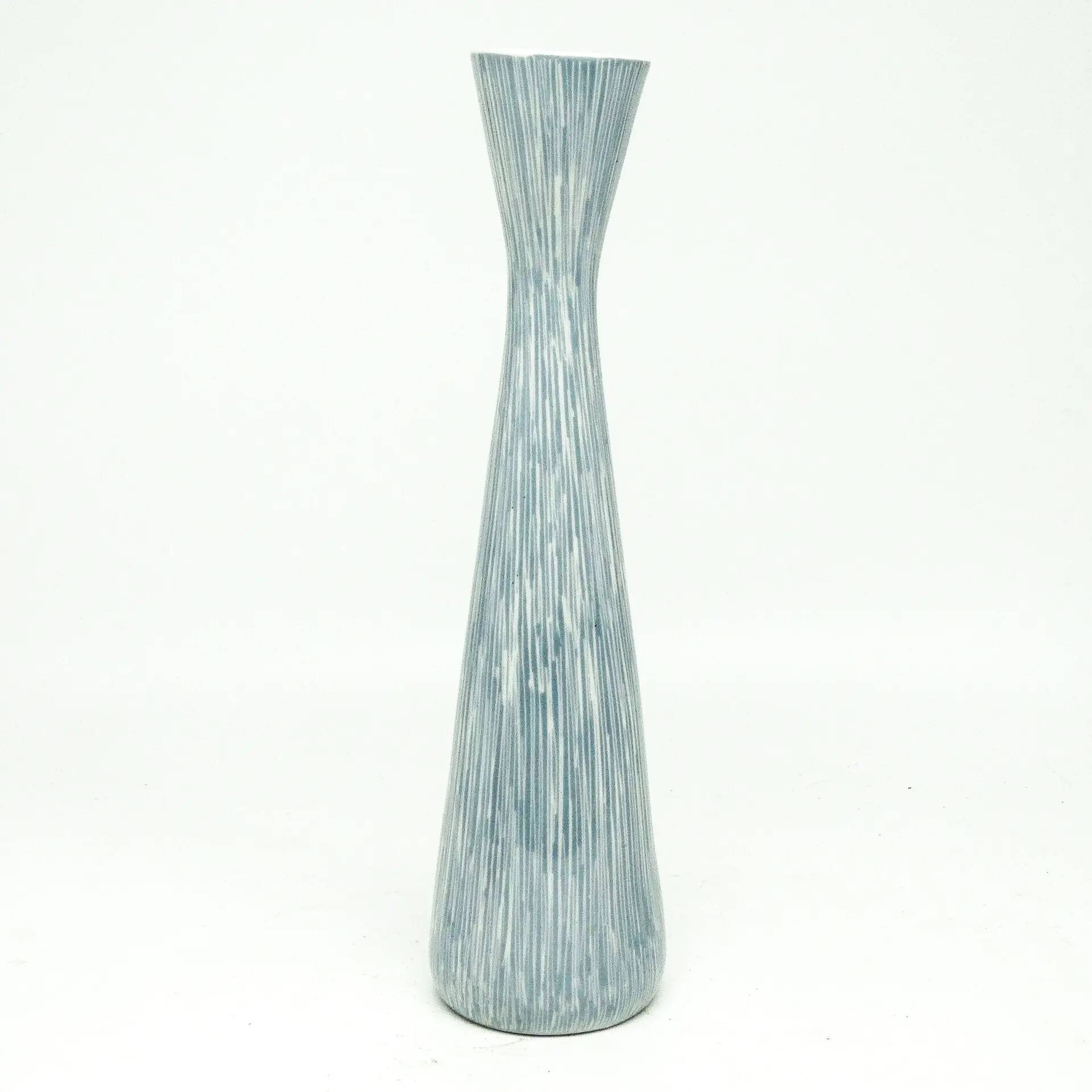 Mid-century modern vase, porcelain, Ćmielów, Poland, 1950s