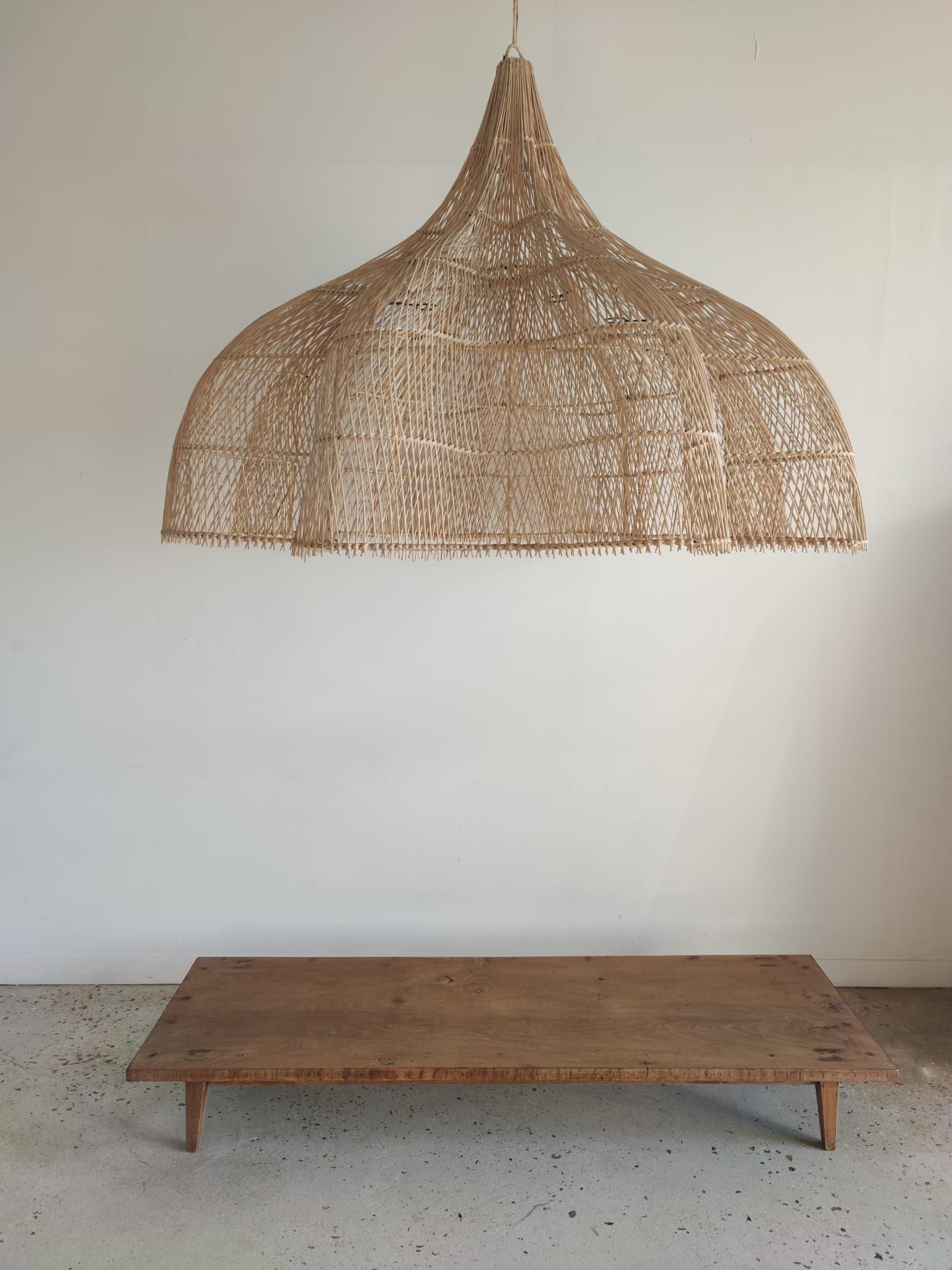Huge rattan suspension in the shape of a corolla H:1m; D: 1m50