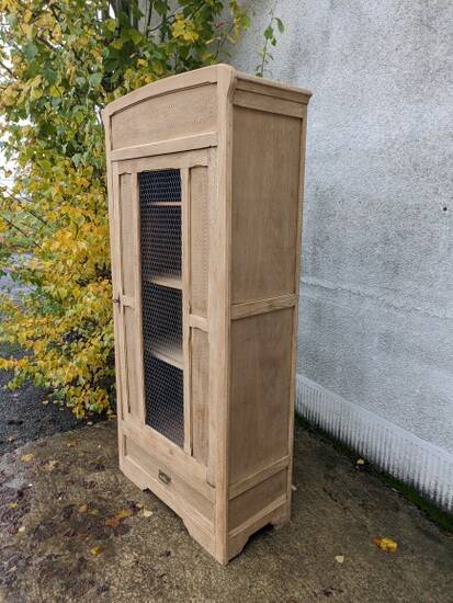 Parisian wardrobe in natural wood