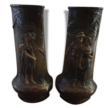 Paire de vases anciens