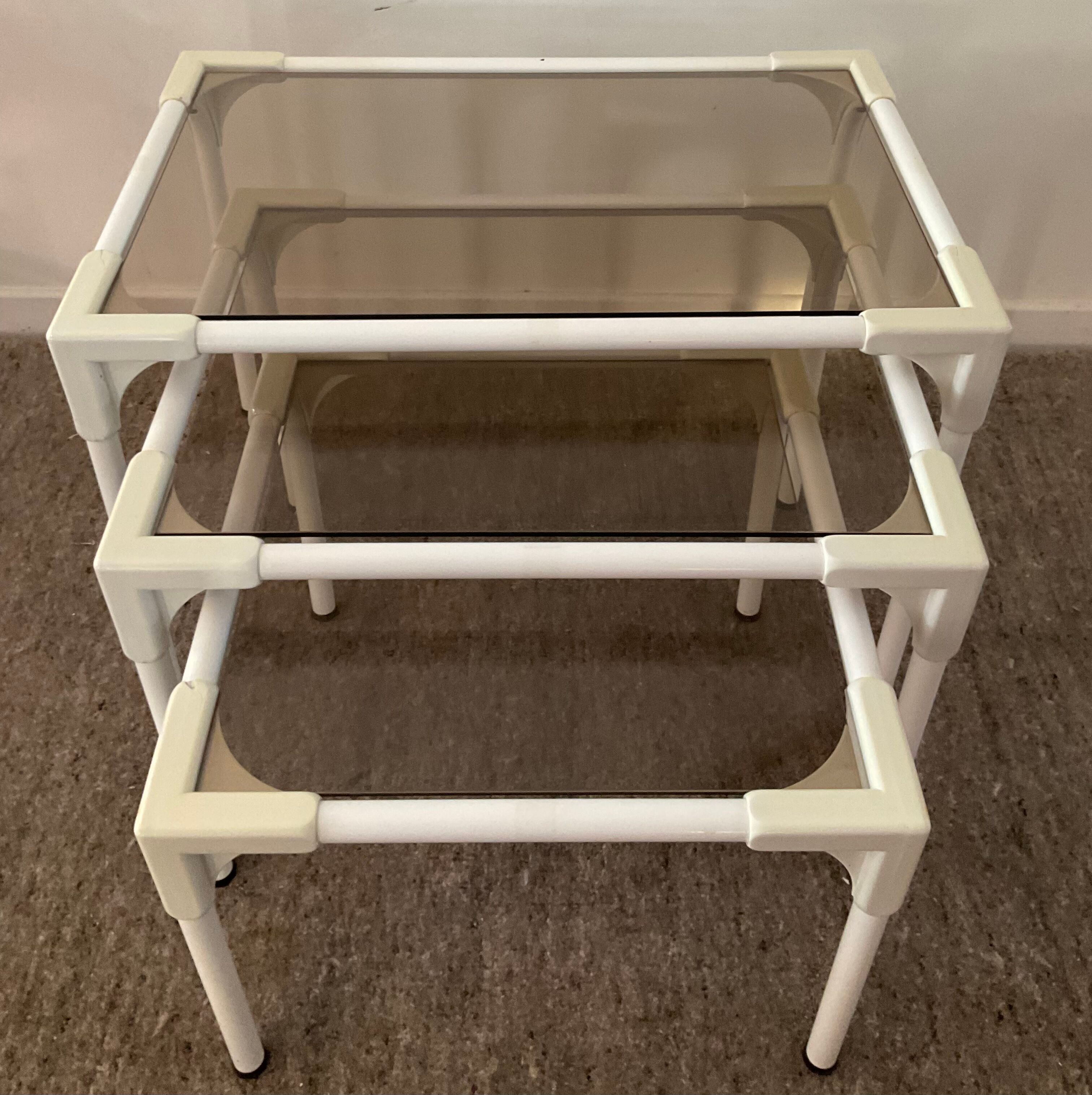 Series of 3 nesting tables from the 70s-80s