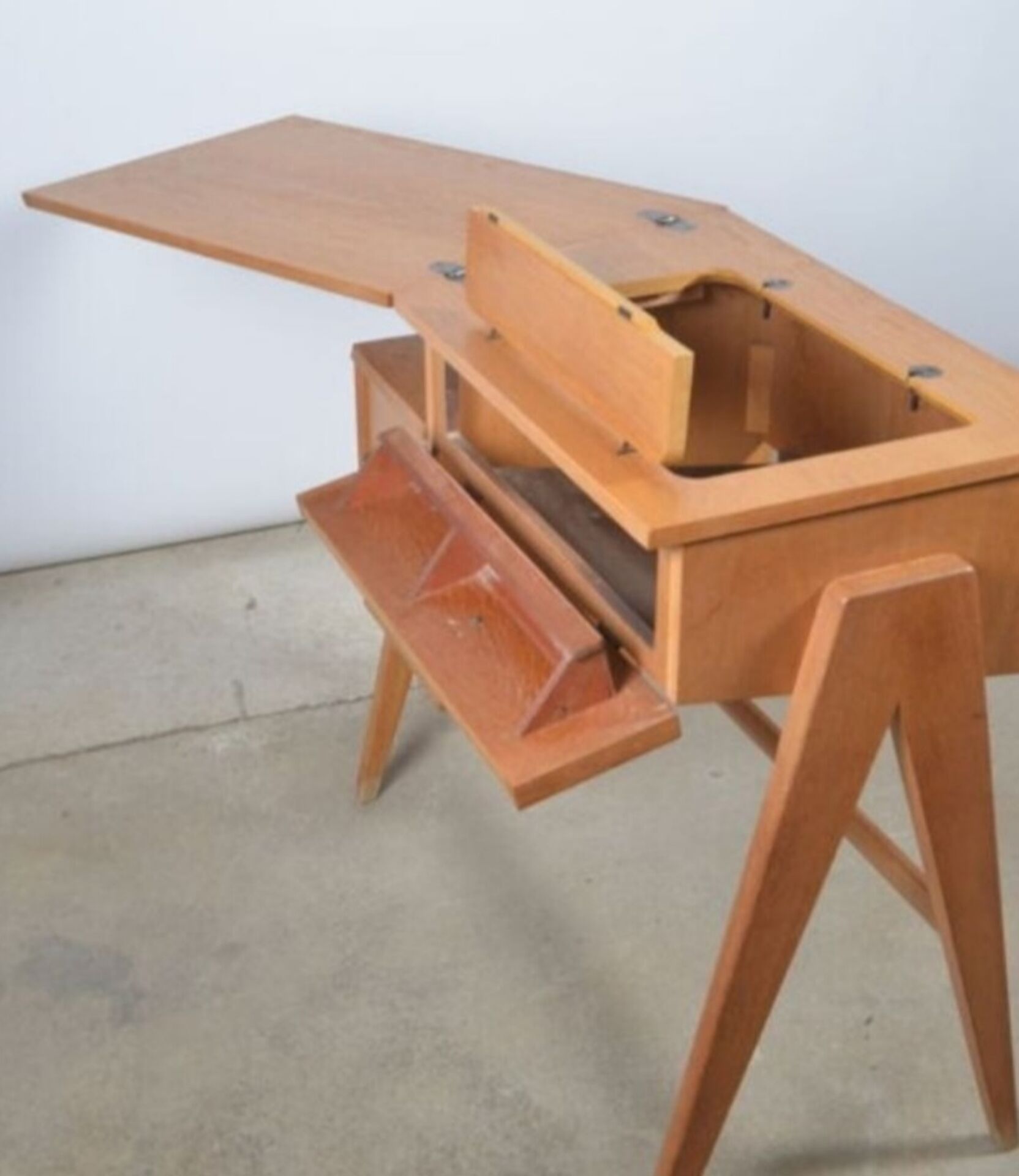 Vintage desk from the 50s/60s.